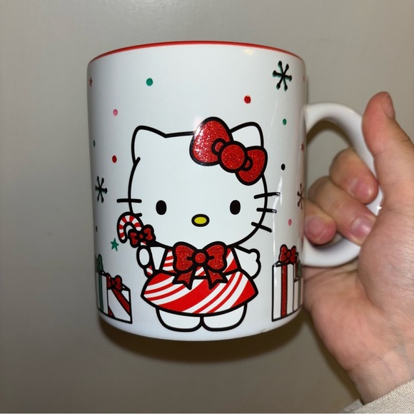 Happy Holidays Hello Kitty Mug - Picture 10 of 12